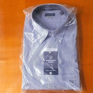 NWT Van Heusen 17 1/2 34/35 XL Men's Long Sleeved oxford. Striped. WRINKLE FREE!